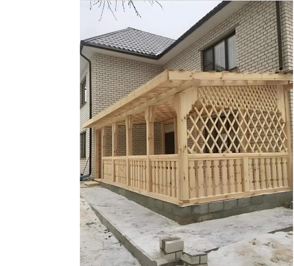 Natural Wood Pergola: Extending Outdoor Living