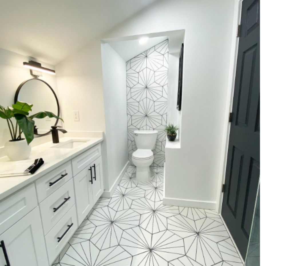 Striking Black and White Bathroom