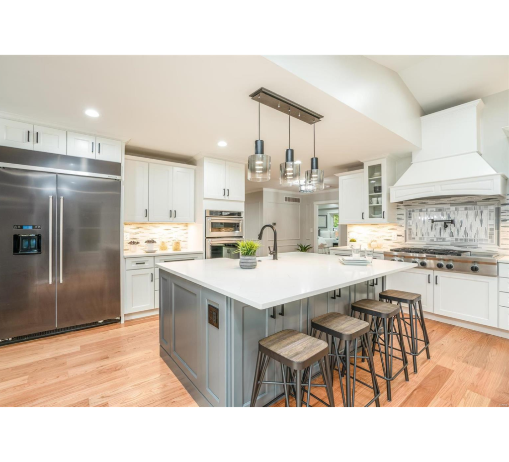 Bright Whites & Grey Island Charm: A Modern Kitchen Gathering Spot