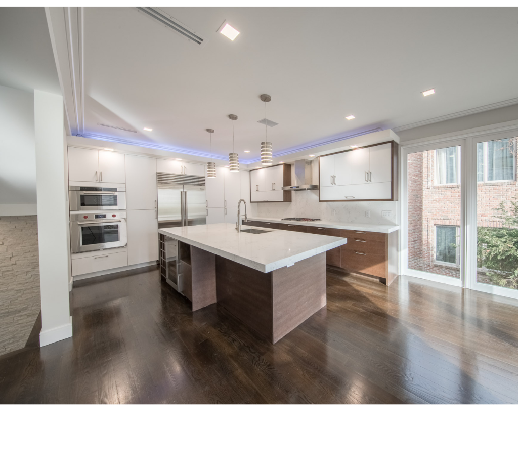 Streamlined Contrast & Ambient Light: A Modern Kitchen