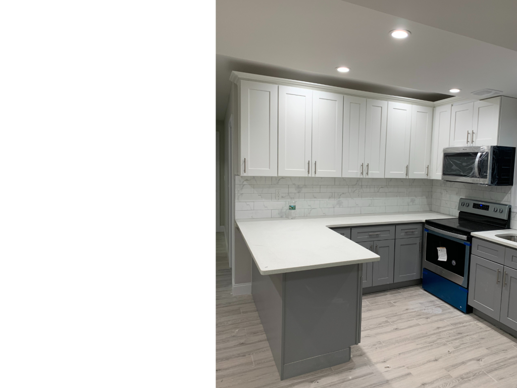 Two-Tone Harmony: A Modern Grey & White Kitchen