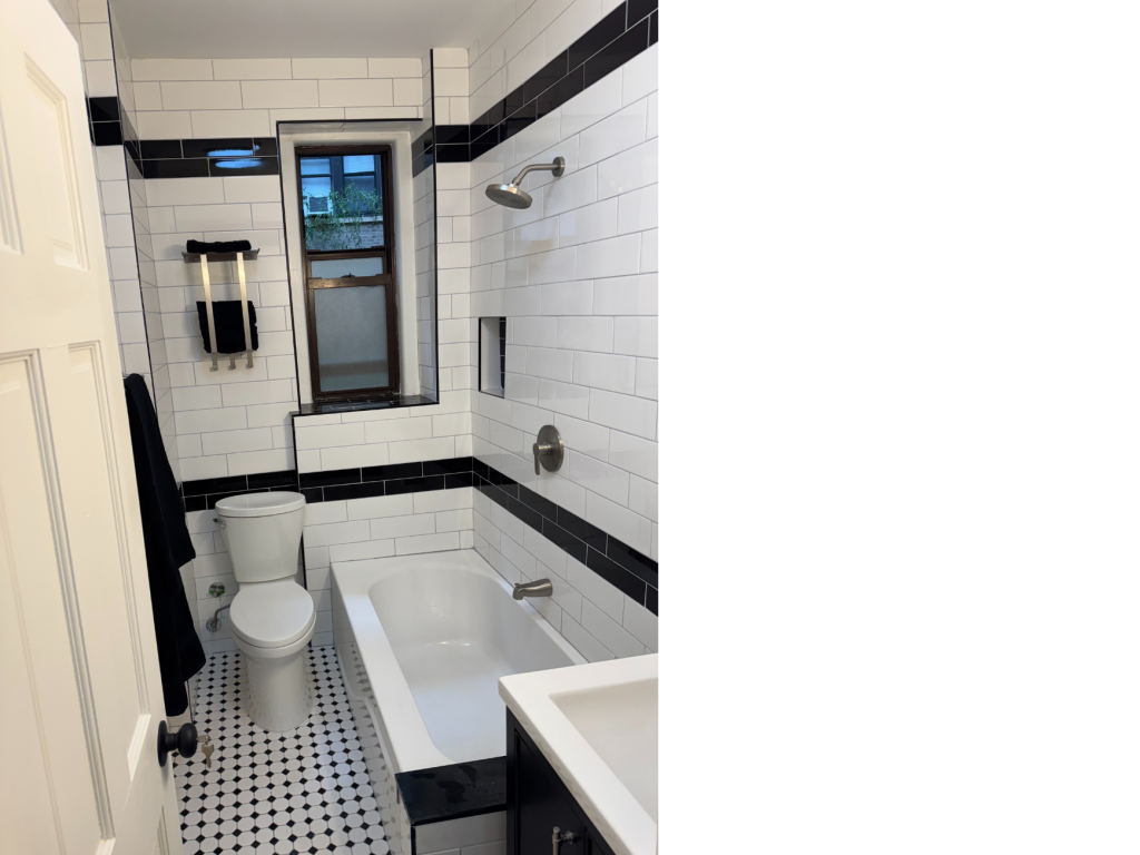 Timeless Black & White: A Classic Bathroom Design