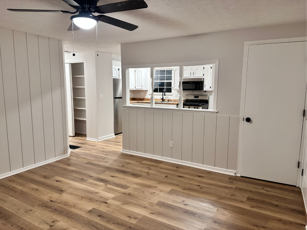 Hollandstyle Paneling Charm: Defining a Cozy Space