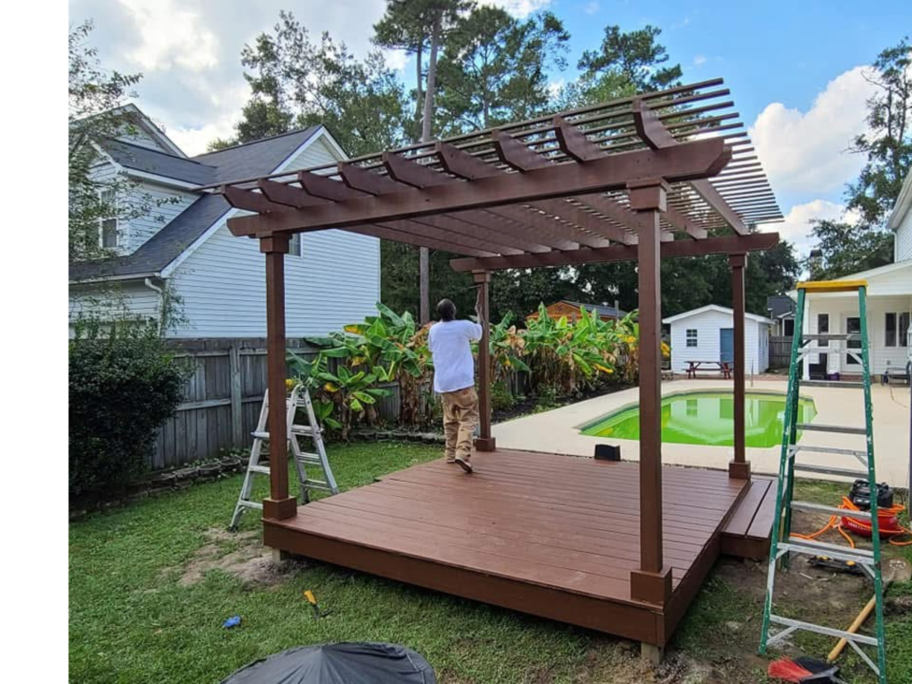 Backyard Shade: Crafting a Pergola Retreat