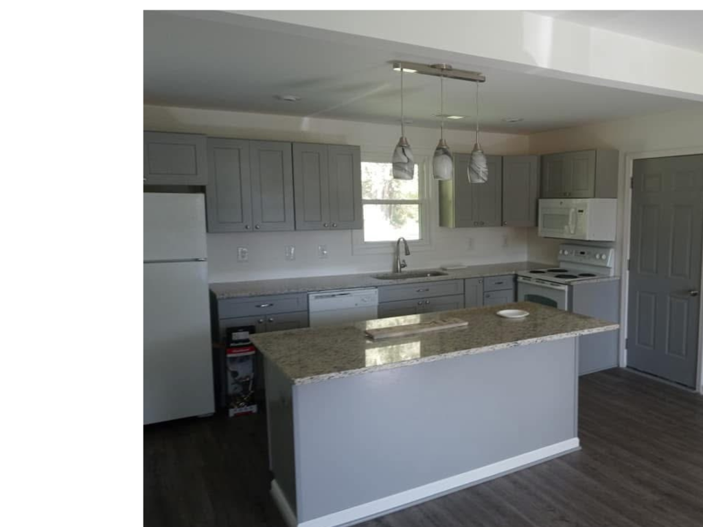 Modern Grey Center: Island Kitchen Design