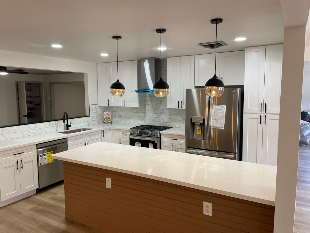 Modern Island Kitchen: Bright & Open Design