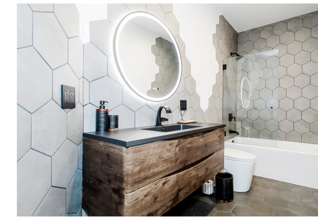 Geometric Style: Modern Bath with Hexagonal Tiles