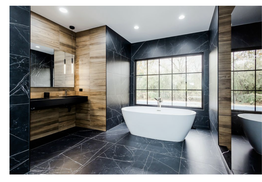Spa-Like Serenity: Modern Bathroom with Freestanding Tub