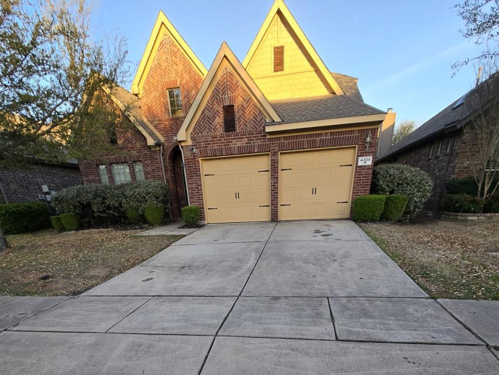 Brick Beauty Revival: Modern Touches Meet Timeless Charm